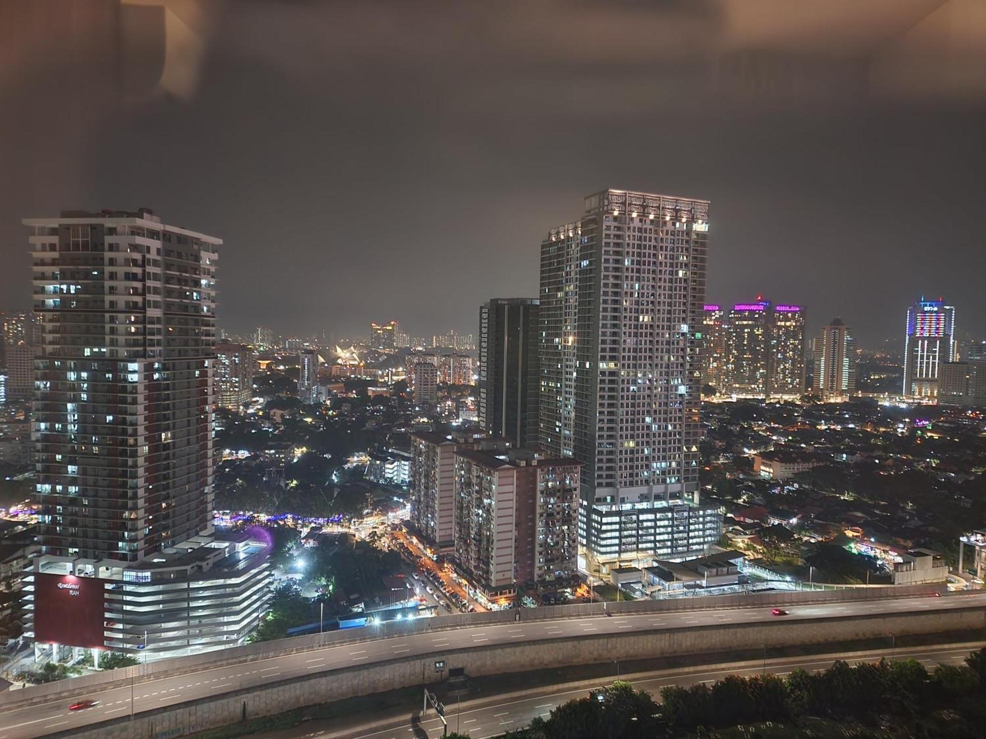 Crest Residence Kuala Lumpur Ngoại thất bức ảnh